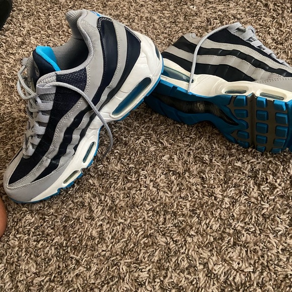 Kicks - Picture 2 of 4